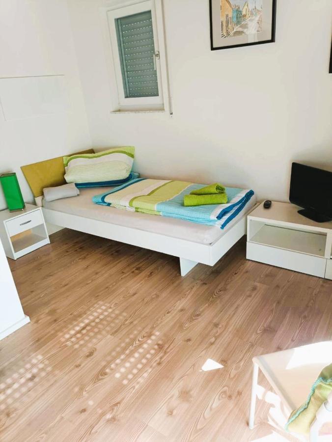 Sylvis Home Zentral Gelegenes Ferienhaus In Ruhiger Lage Fürth Exterior foto